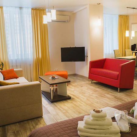 Apartments "Pleasure" Kiev Esterno foto