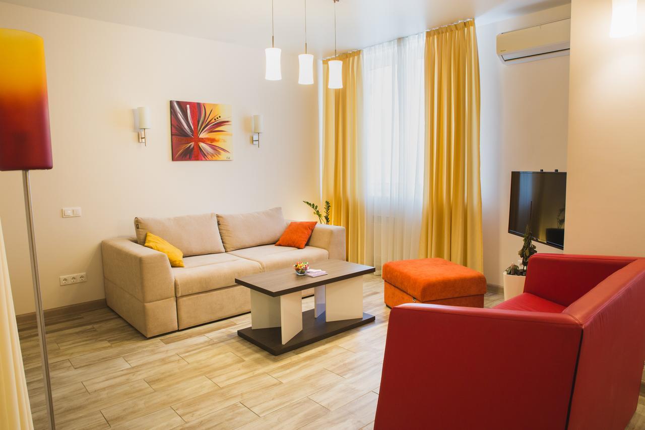Apartments "Pleasure" Kiev Esterno foto