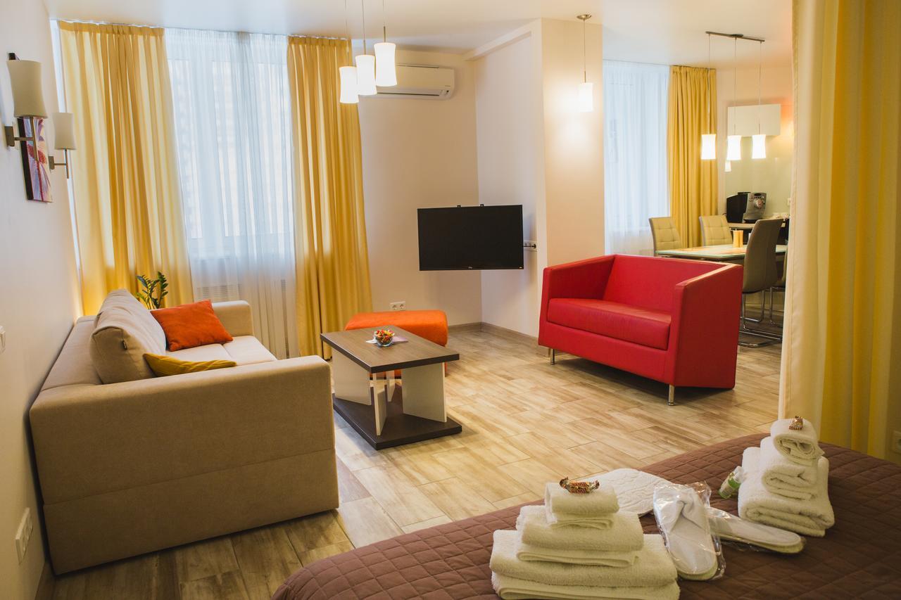 Apartments "Pleasure" Kiev Esterno foto