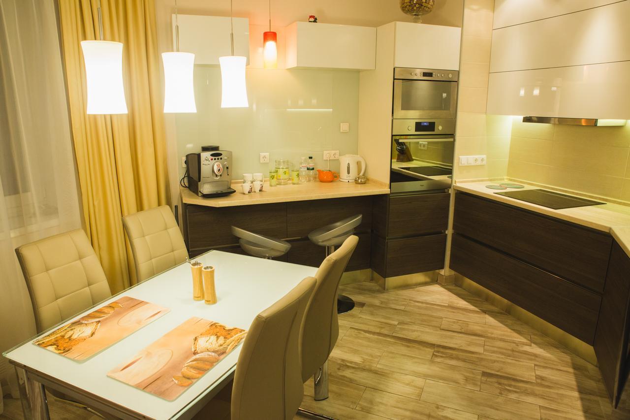 Apartments "Pleasure" Kiev Esterno foto